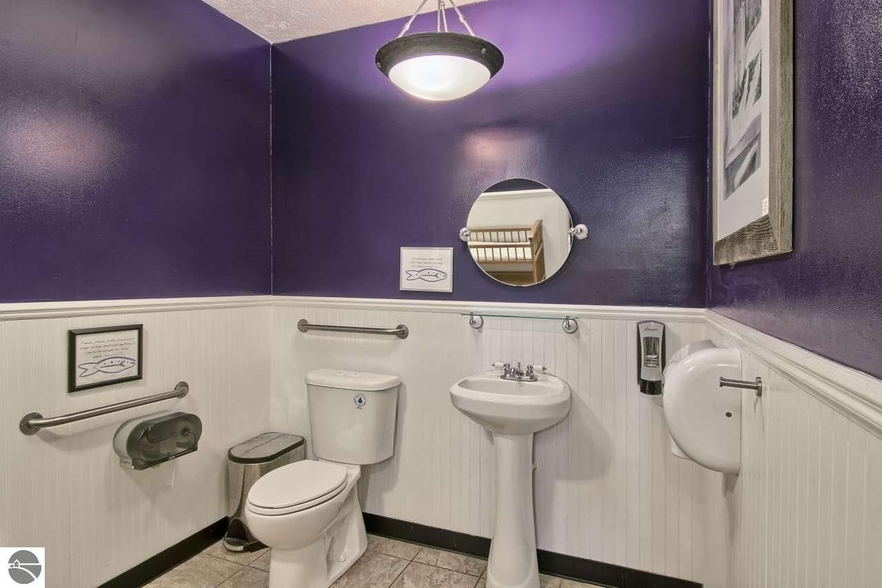 320 Main St, Frankfort, MI 49635